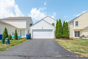 2564 Hickory Pine Lane, Grove City, Ohio image 4