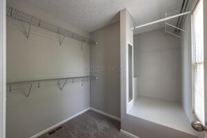 2564 Hickory Pine Lane, Grove City, Ohio image 23