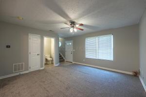 2564 Hickory Pine Lane, Grove City, Ohio image 10
