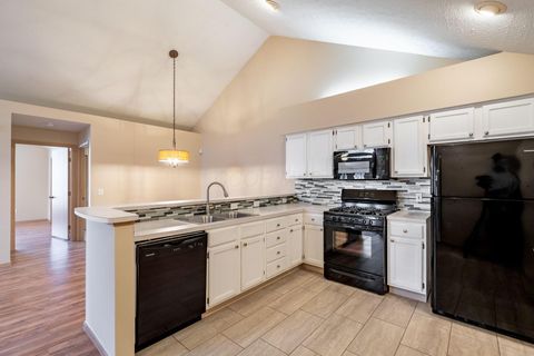 Tiny photo for 82 Abbeycross Lane, Westerville, OH 43082 (MLS # 225044194)