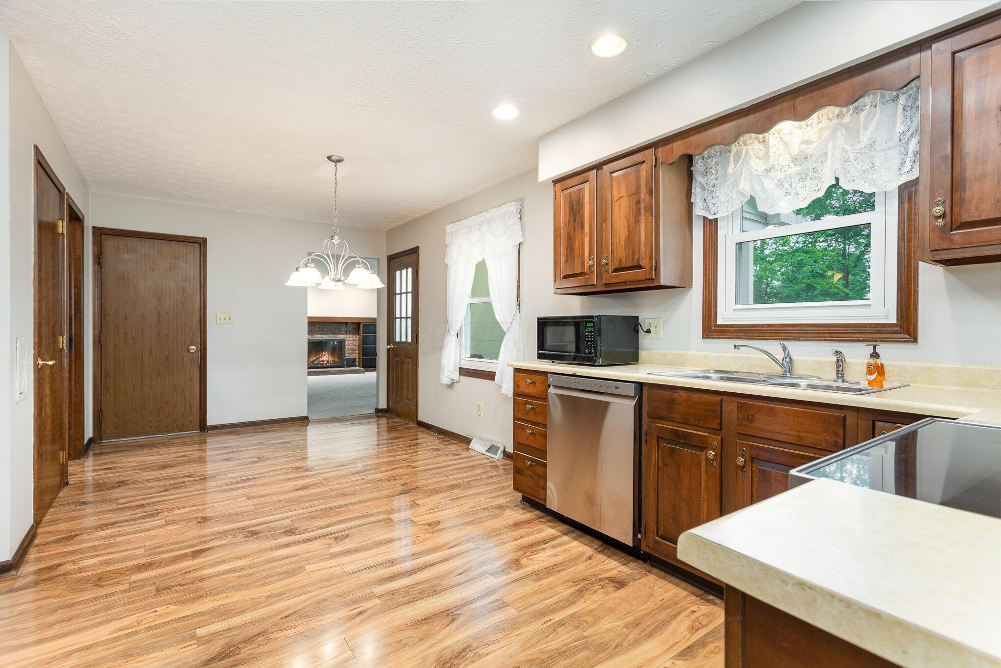 8723 Ramblewood Court, Pickerington, Ohio image 15