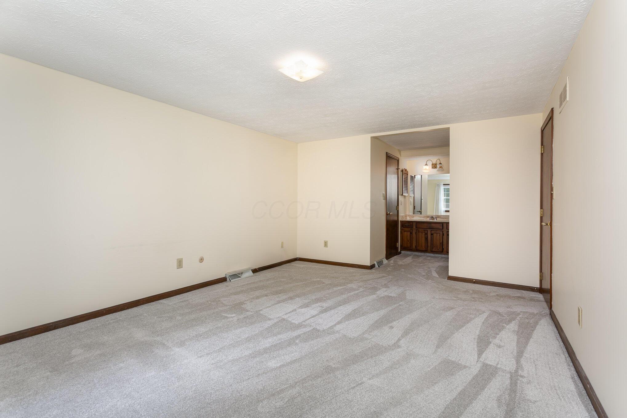 8723 Ramblewood Court, Pickerington, Ohio image 22