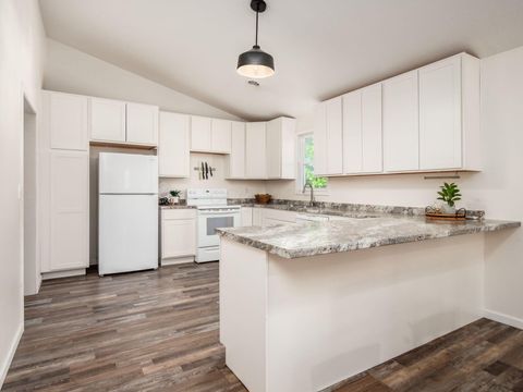 Tiny photo for 704 E Columbus Street, Kenton, OH 43326 (MLS # 226019458)
