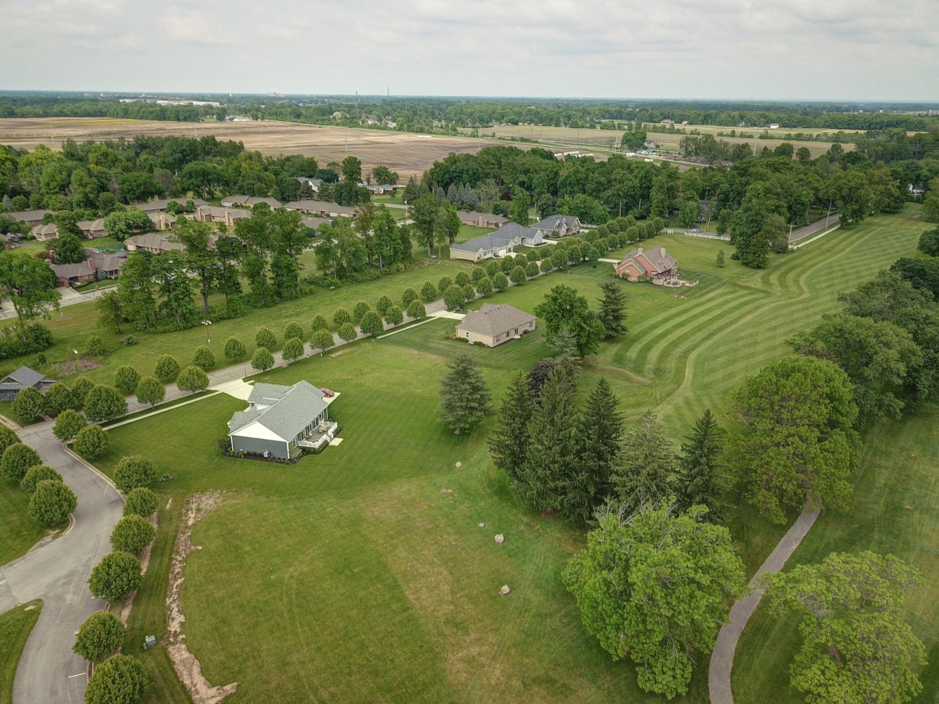 1467 Marion Country Club Drive, Marion, Ohio image 8