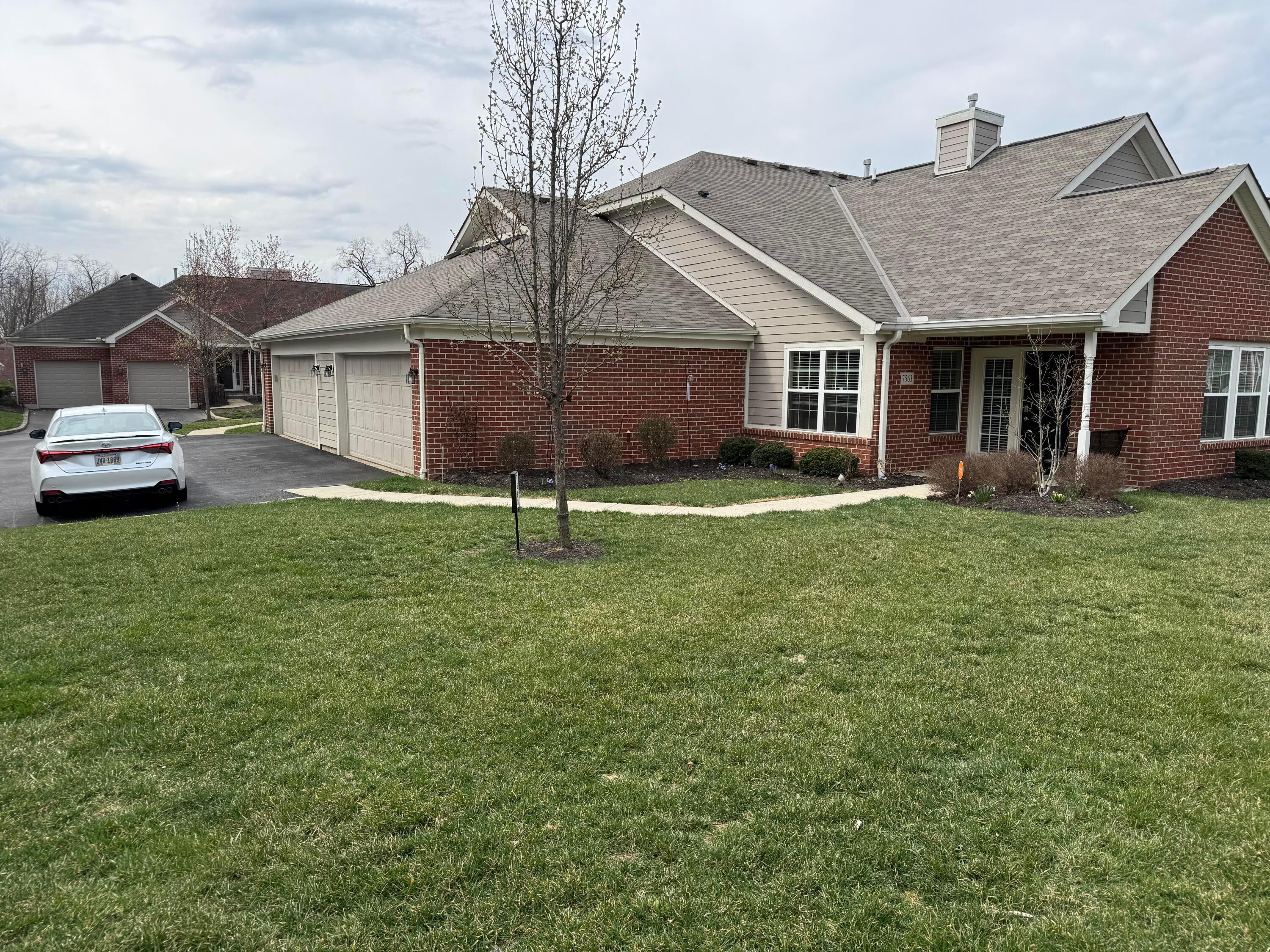 7563 Cherry Brook Drive, Reynoldsburg, Ohio image 4
