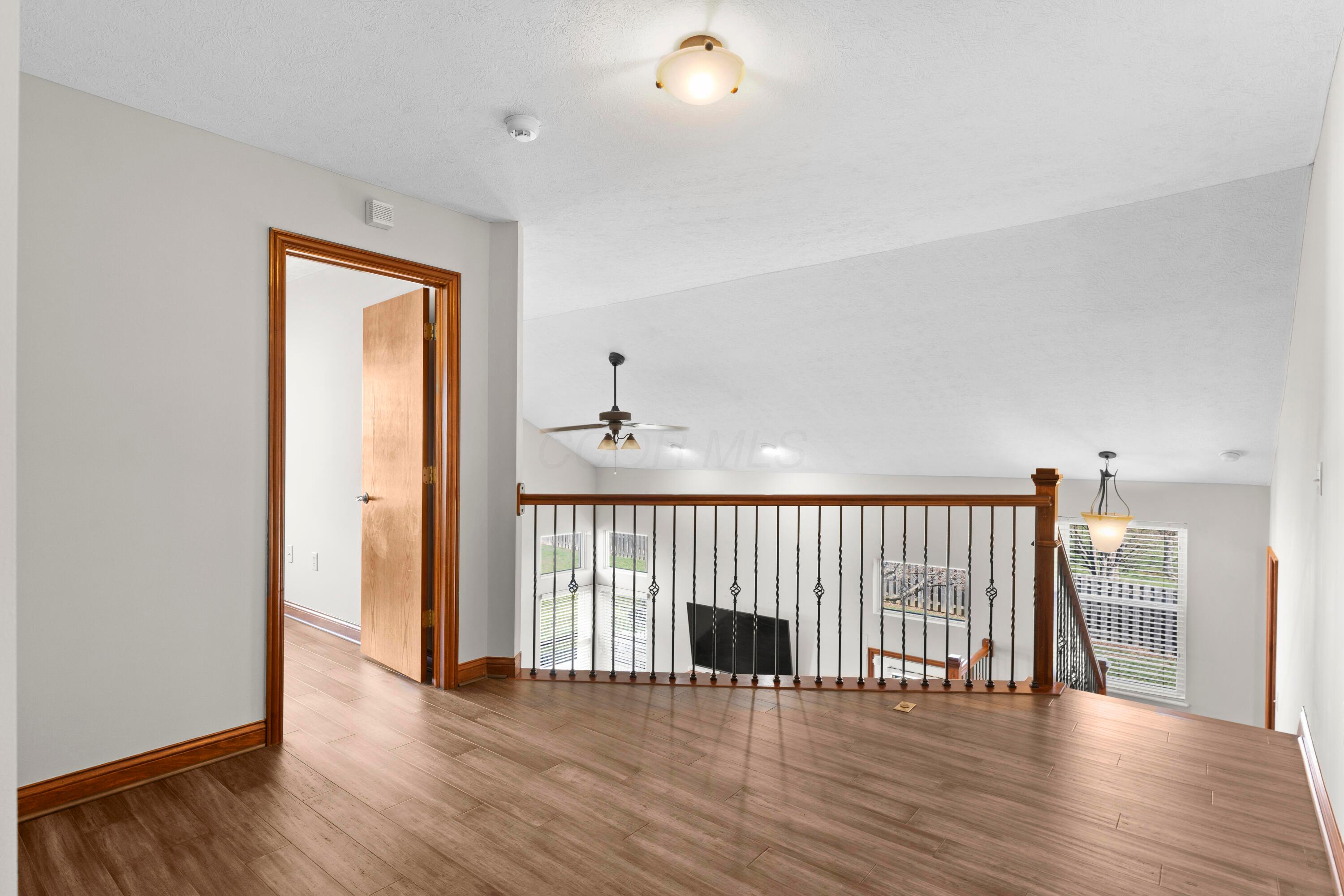 4545 Grand Strand Drive, Grove City, Ohio image 24