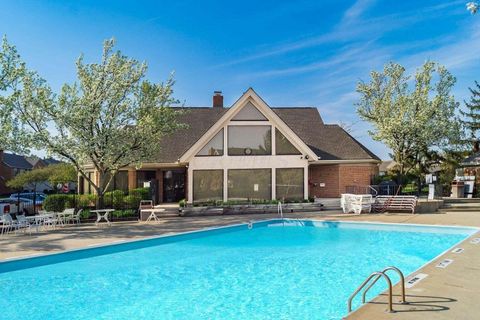 Photo of 1333 Brookview Circle 1333 #1333, Pickerington, OH 43147 (MLS # 226010835)