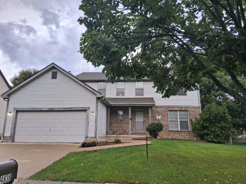 Photo of 4838 Grove Pointe Drive, Groveport, OH 43125 (MLS # 226034937)