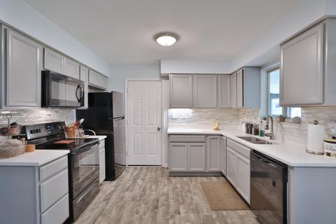 Tiny photo for 2055 Flanders Court, Columbus, OH 43235 (MLS # 226022920)