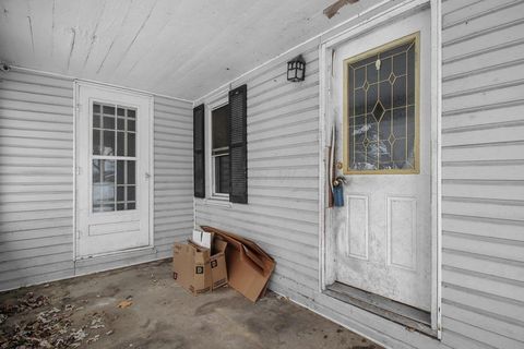 Tiny photo for 397 Arlington Avenue, Newark, OH 43055 (MLS # 225044862)