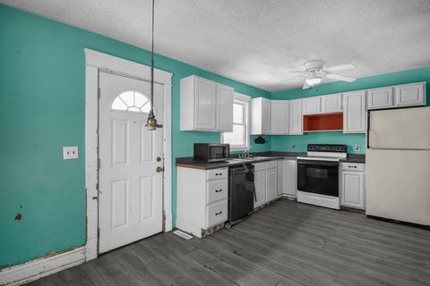 Tiny photo for 397 Arlington Avenue, Newark, OH 43055 (MLS # 225044862)