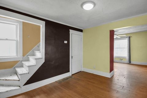 Tiny photo for 397 Arlington Avenue, Newark, OH 43055 (MLS # 225044862)