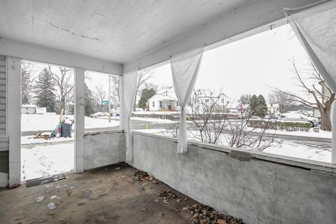 Tiny photo for 397 Arlington Avenue, Newark, OH 43055 (MLS # 225044862)