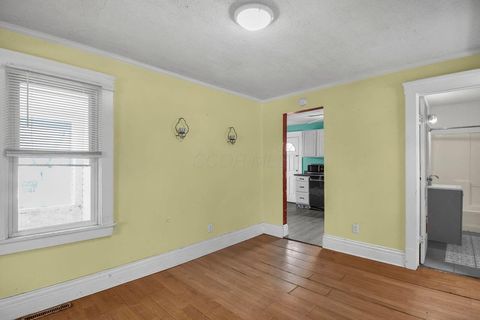 Tiny photo for 397 Arlington Avenue, Newark, OH 43055 (MLS # 225044862)