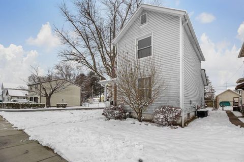 Tiny photo for 397 Arlington Avenue, Newark, OH 43055 (MLS # 225044862)
