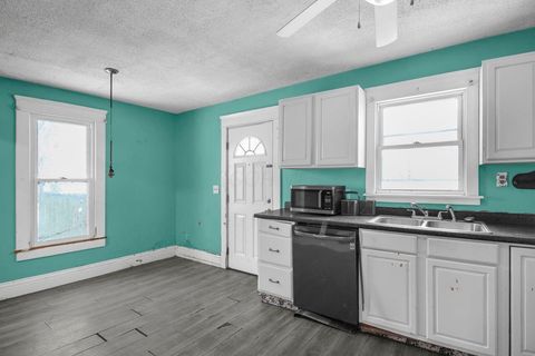 Tiny photo for 397 Arlington Avenue, Newark, OH 43055 (MLS # 225044862)