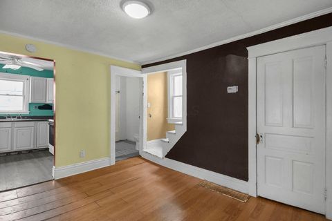 Tiny photo for 397 Arlington Avenue, Newark, OH 43055 (MLS # 225044862)