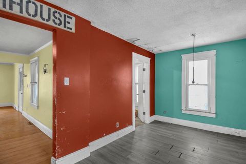 Tiny photo for 397 Arlington Avenue, Newark, OH 43055 (MLS # 225044862)