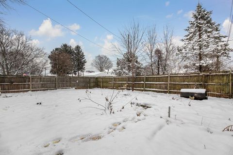 Tiny photo for 397 Arlington Avenue, Newark, OH 43055 (MLS # 225044862)