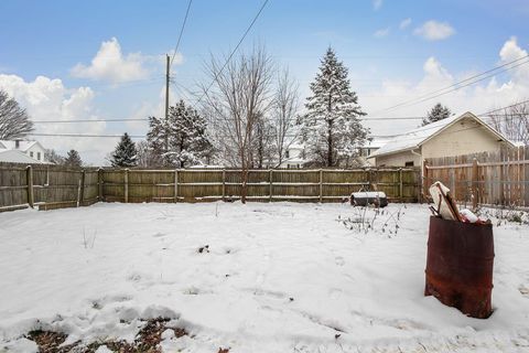 Tiny photo for 397 Arlington Avenue, Newark, OH 43055 (MLS # 225044862)