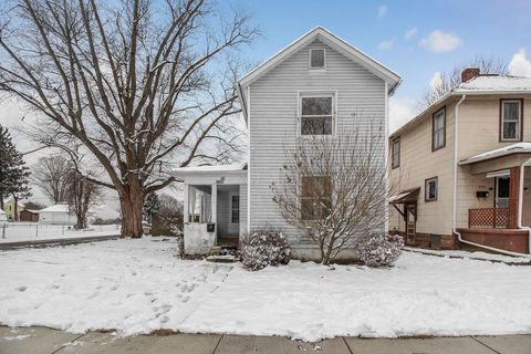 Tiny photo for 397 Arlington Avenue, Newark, OH 43055 (MLS # 225044862)