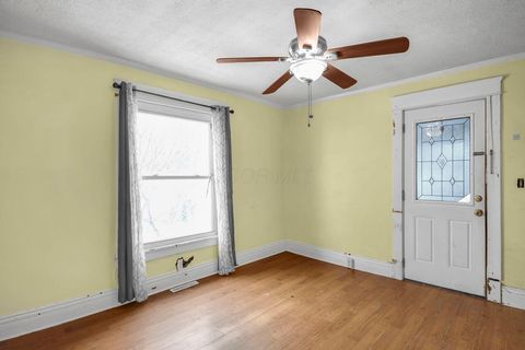 Tiny photo for 397 Arlington Avenue, Newark, OH 43055 (MLS # 225044862)