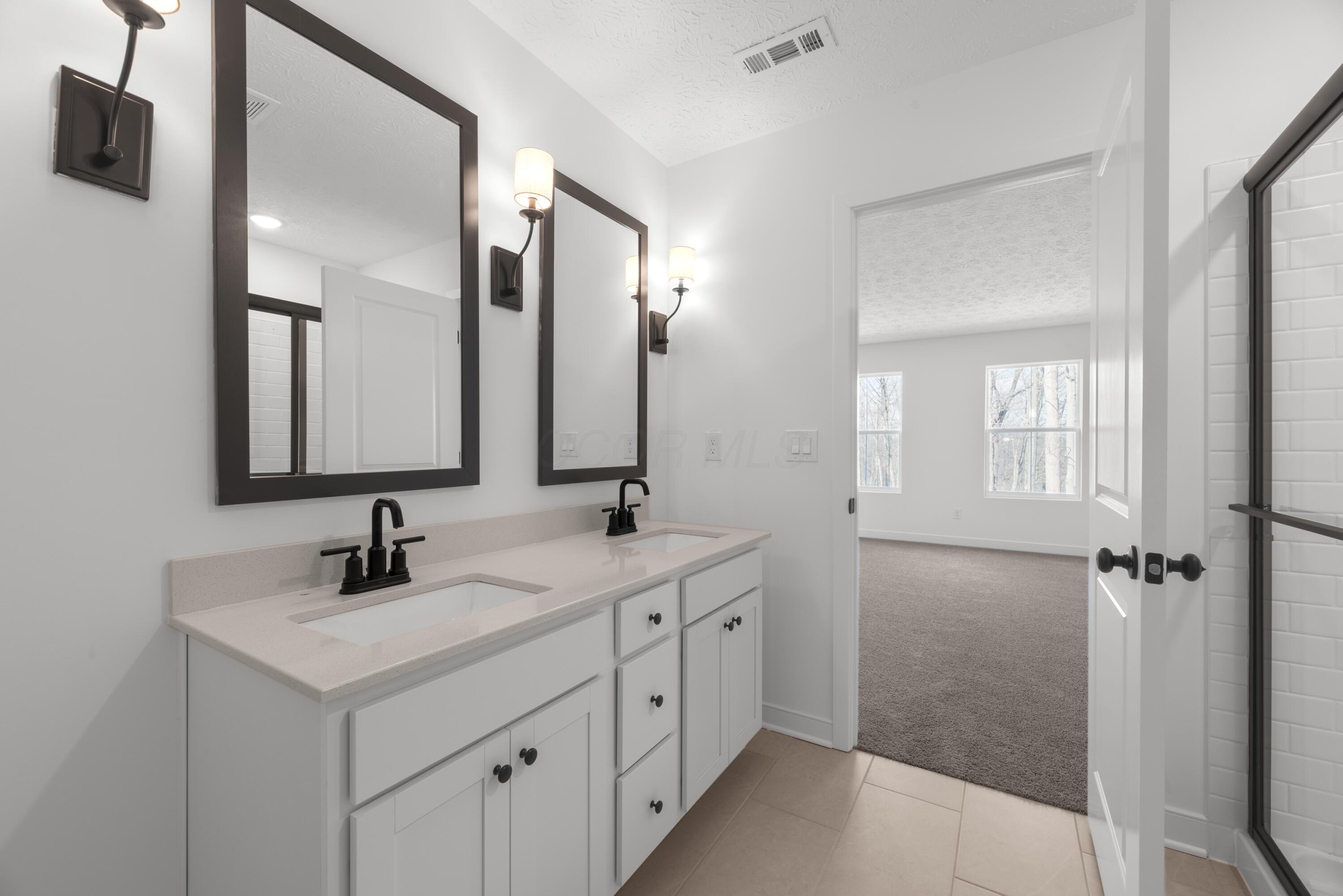 3486 Apple Valley Drive, Howard, Ohio image 29