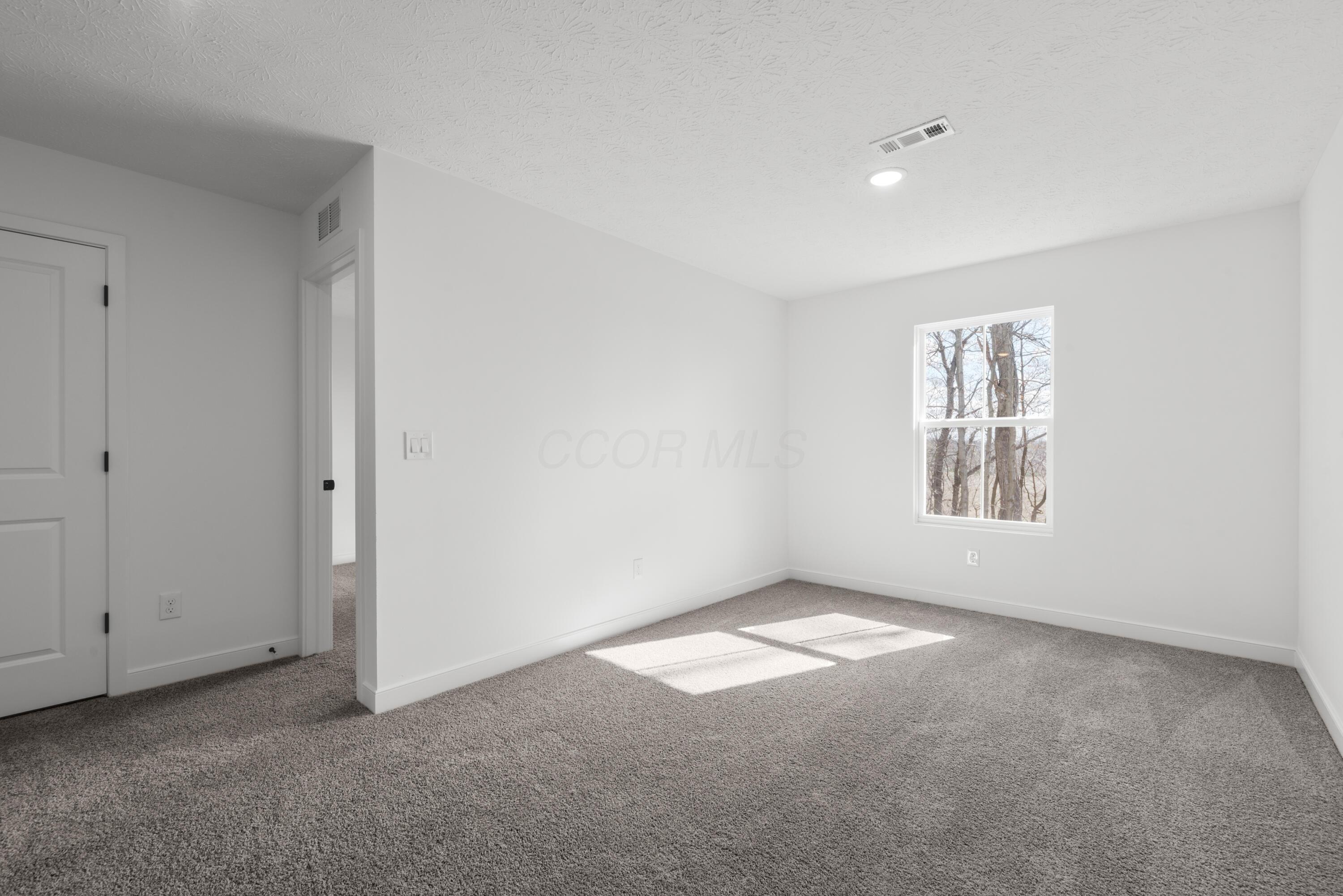 3486 Apple Valley Drive, Howard, Ohio image 34
