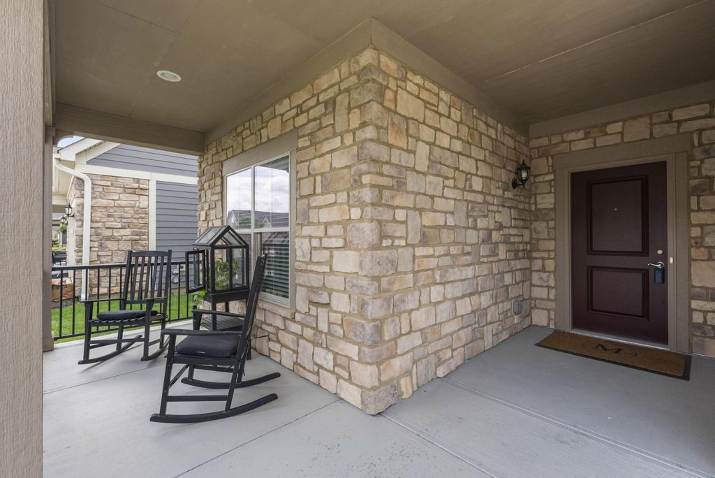Photo of 10750 Dunraven Lane, Dublin, OH 43017 (MLS # 226017555)