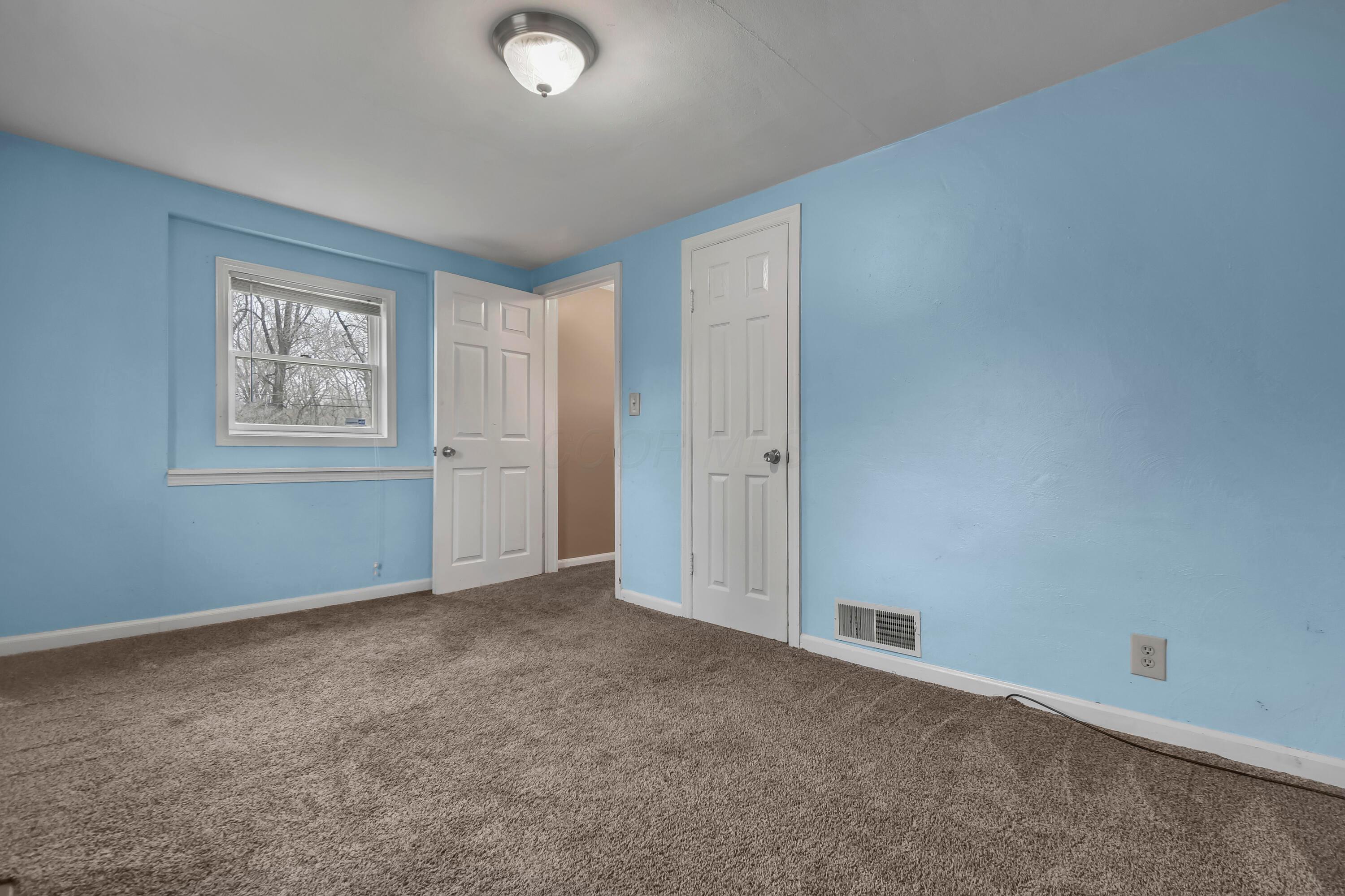 830 Licking View Drive, Heath, Ohio image 11