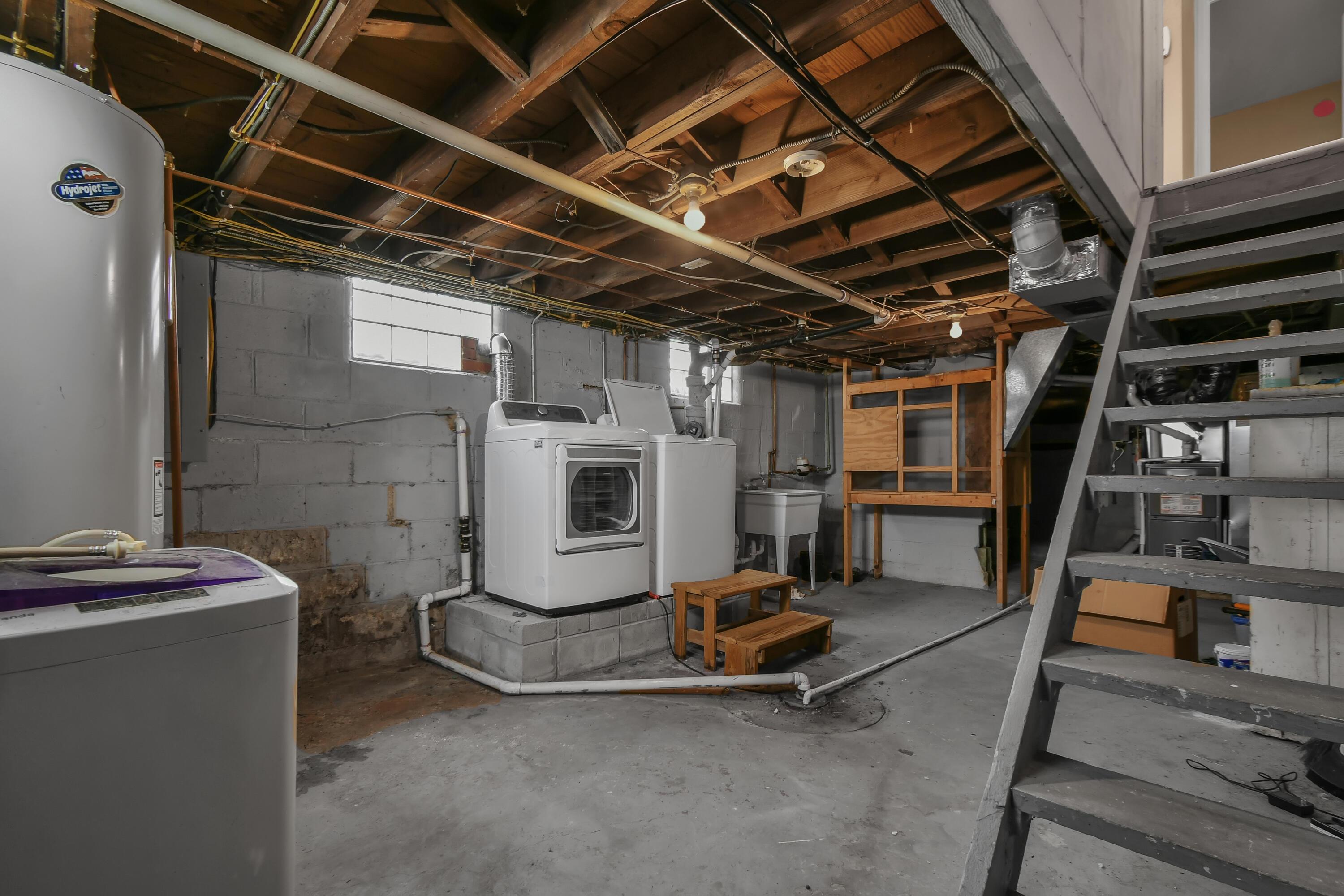 830 Licking View Drive, Heath, Ohio image 23
