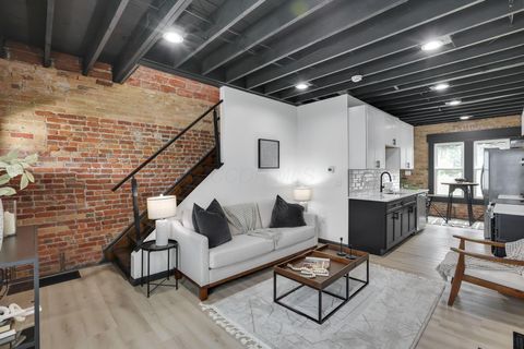 Photo of 1010 Bruck Street, Columbus, OH 43206 (MLS # 225046434)