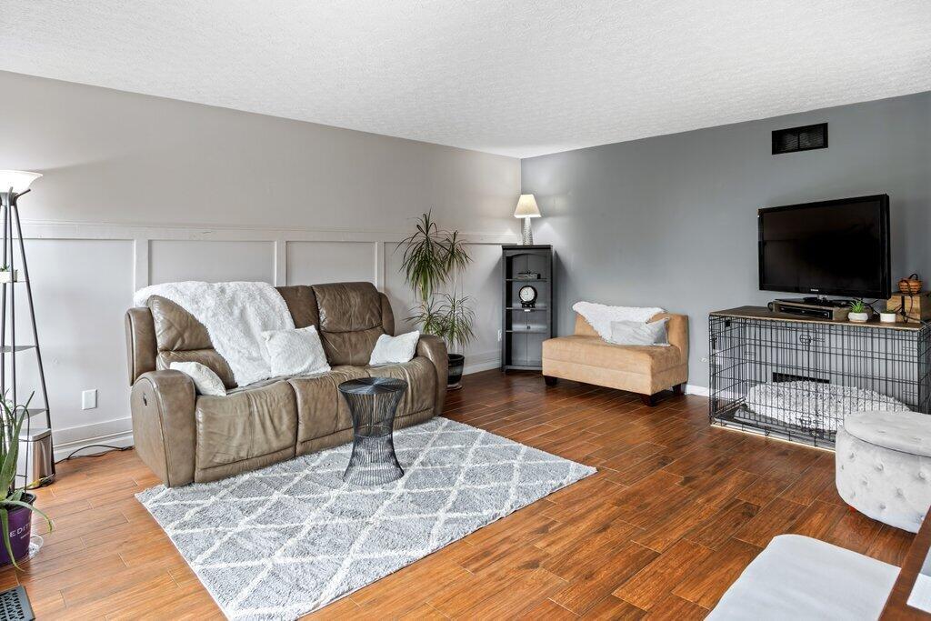875 Thornapple Grove, Galloway, Ohio image 21