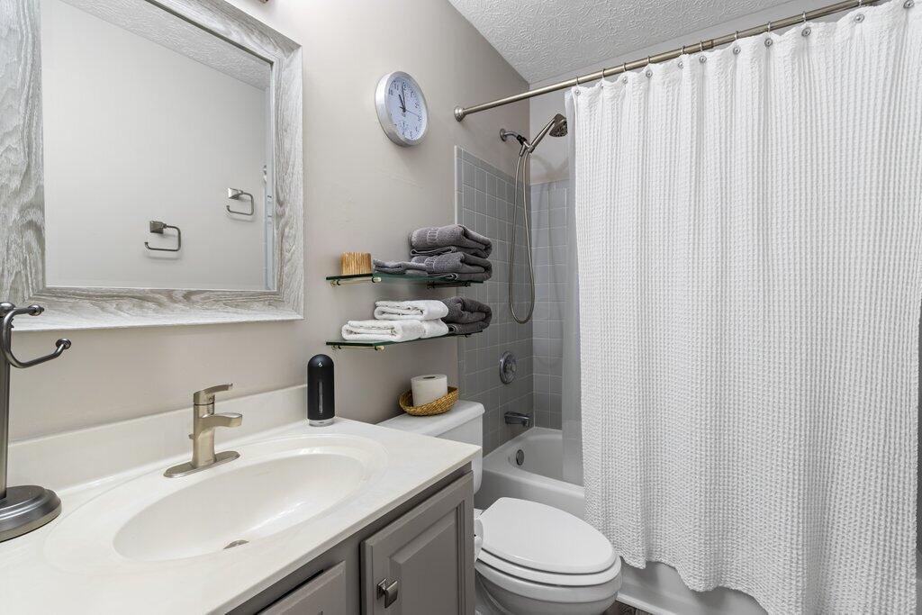 875 Thornapple Grove, Galloway, Ohio image 30