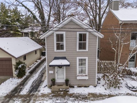 Tiny photo for 109 Price Avenue, Columbus, OH 43201 (MLS # 225044966)