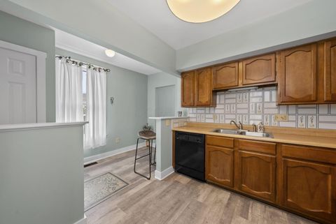 Tiny photo for 109 Price Avenue, Columbus, OH 43201 (MLS # 225044966)