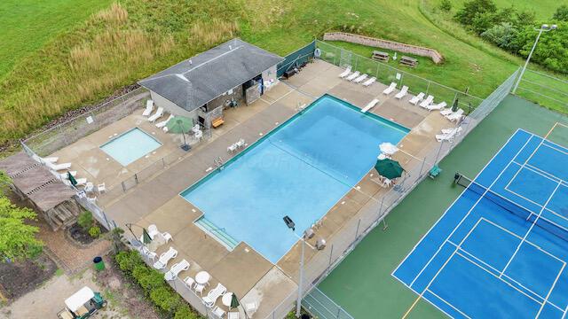 1275 Taos Lane, Sugar Grove, Ohio image 30