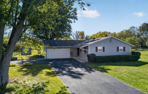 Photo of 1769 Linn Hipsher Road, Marion, OH 43302 (MLS # 226040012)