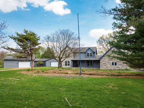 Photo of 10988 Johnstown Road, New Albany, OH 43054 (MLS # 226012570)