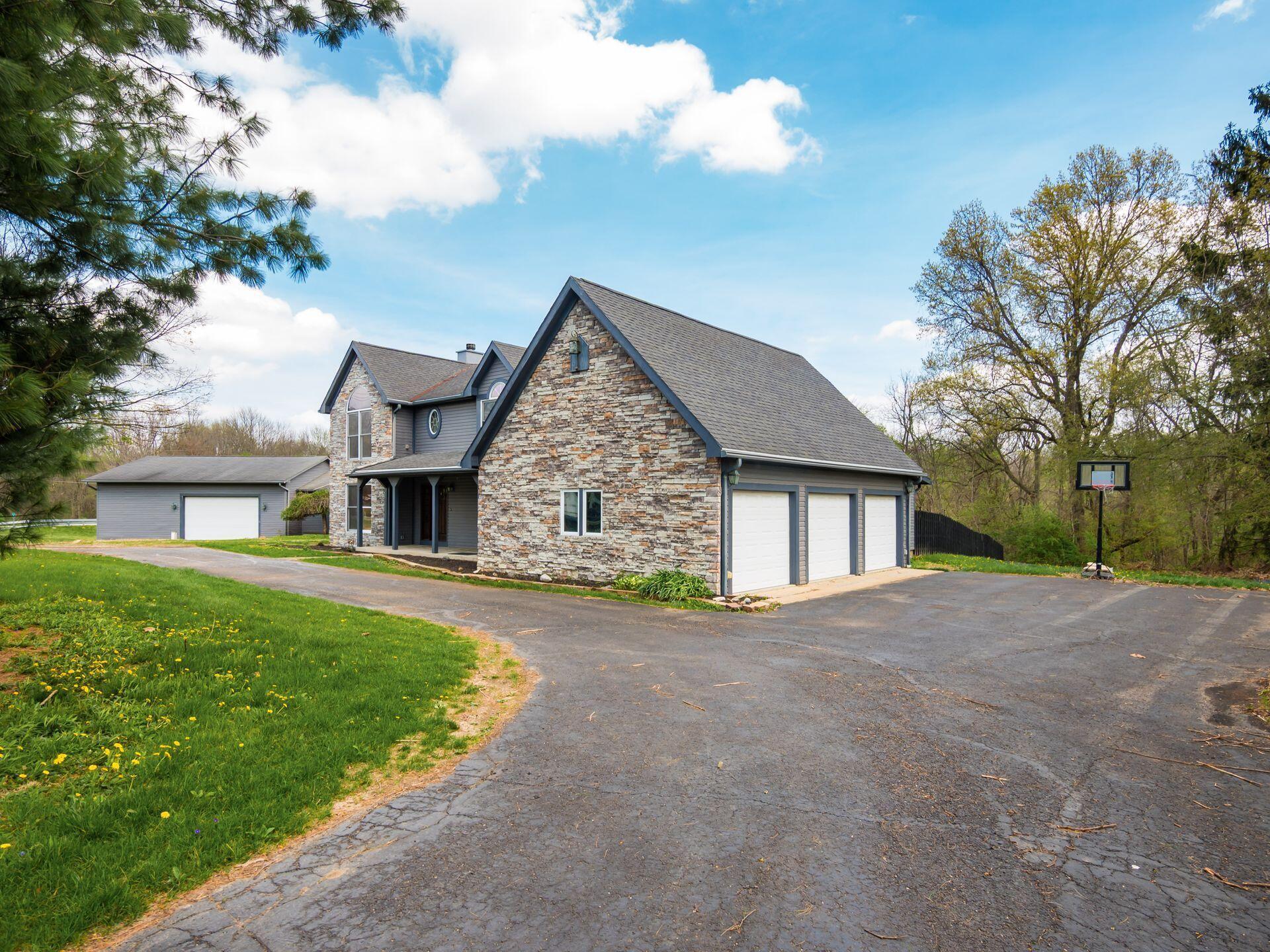 10988 Johnstown Road