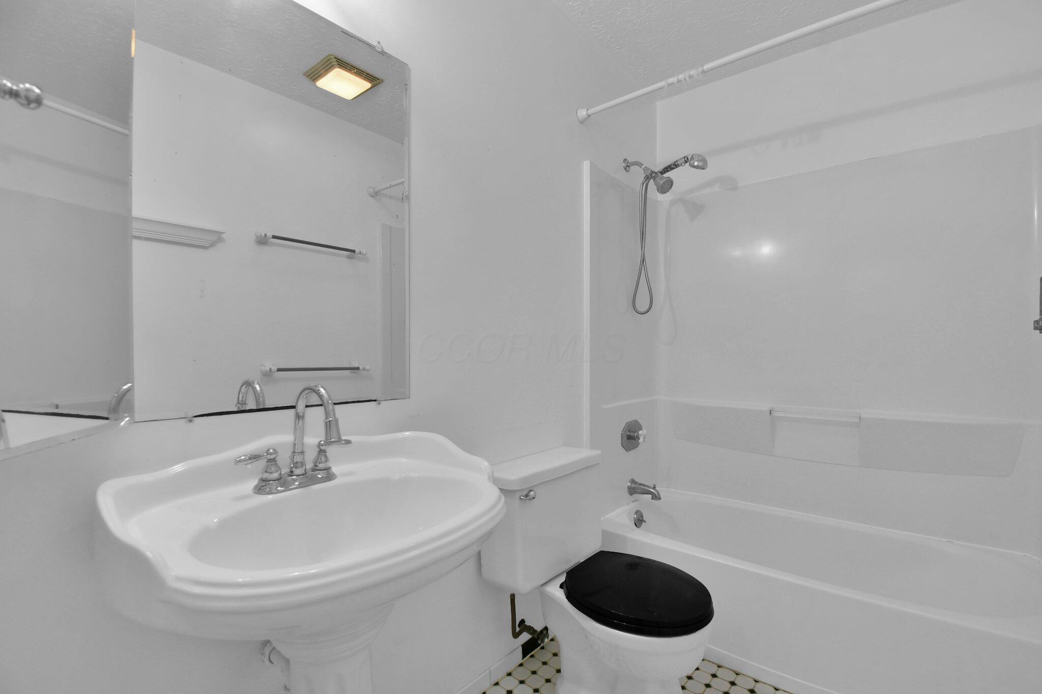5783 Stoneshead Court, Westerville, Ohio image 11