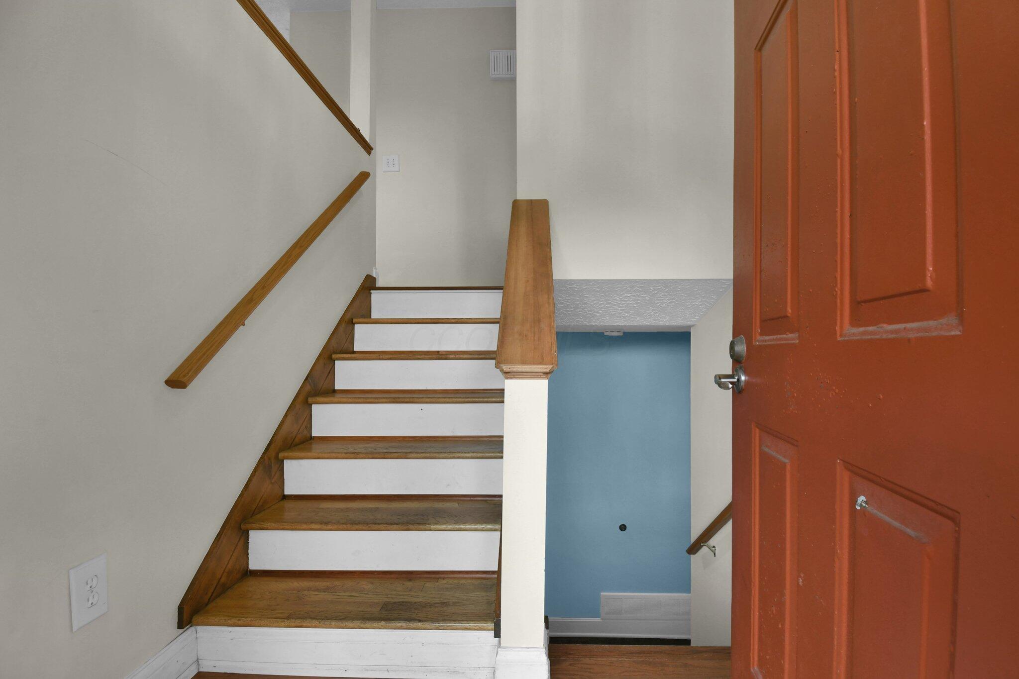 5783 Stoneshead Court, Westerville, Ohio image 3