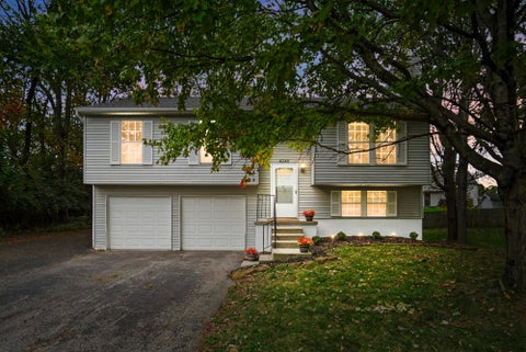 Photo of 4348 Eagle View Court, Columbus, OH 43228 (MLS # 226039206)