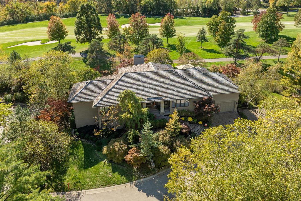 Photo of 5794 Saint Anns Court, Dublin, OH 43017 (MLS # 226010252)