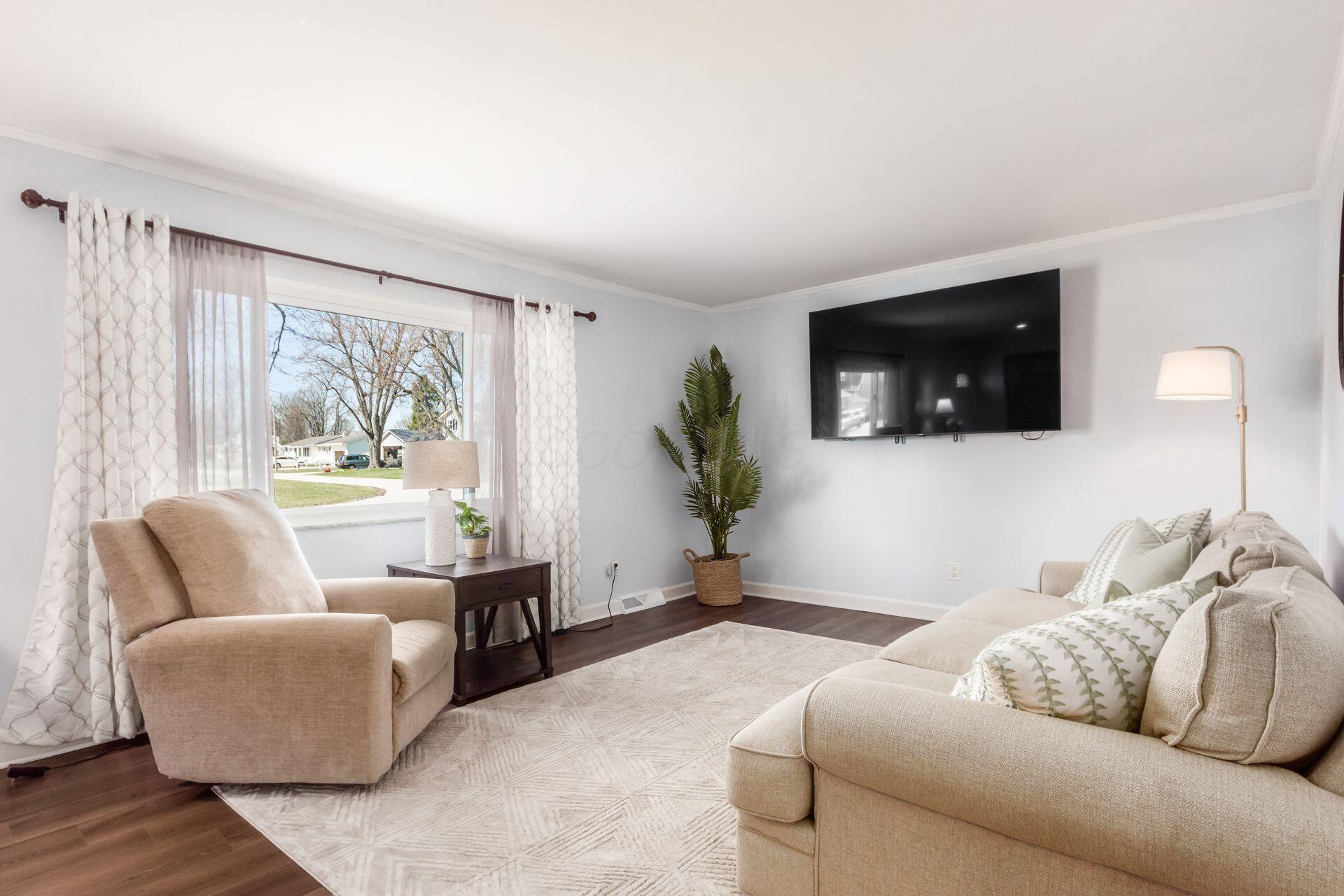 100 Converse Drive, Plain City, Ohio image 9