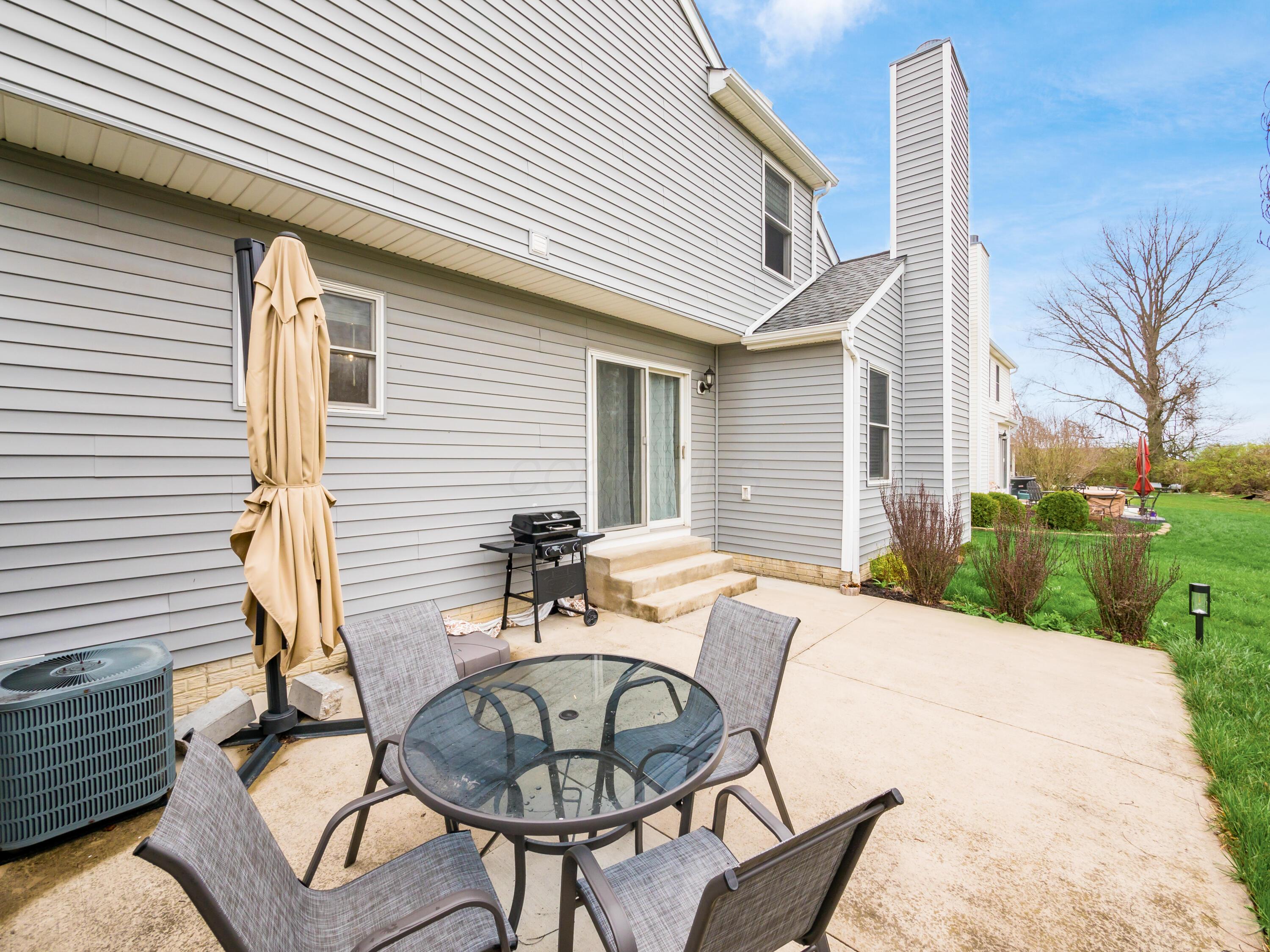 3853 Snowshoe Avenue, Grove City, Ohio image 3