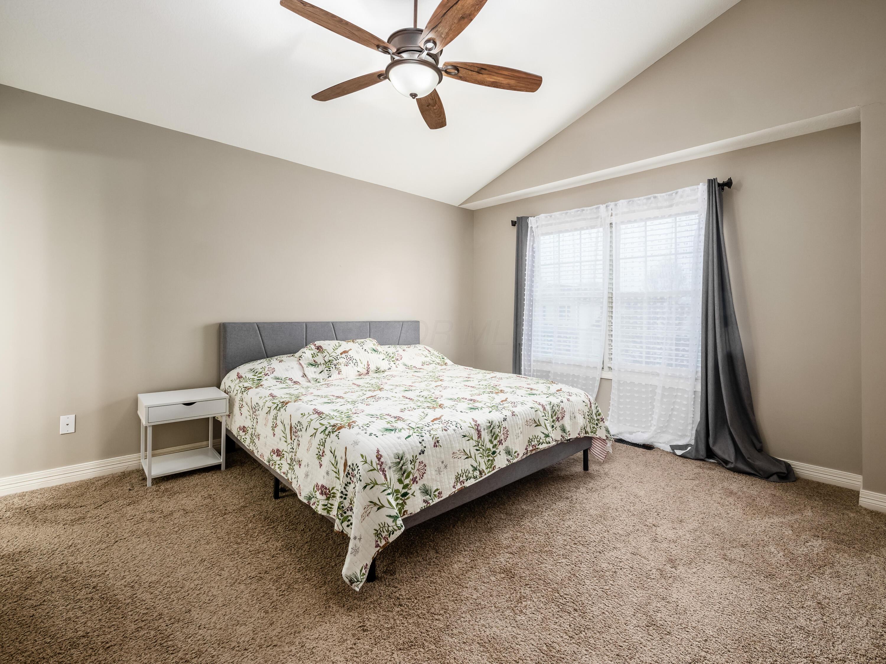 3853 Snowshoe Avenue, Grove City, Ohio image 27