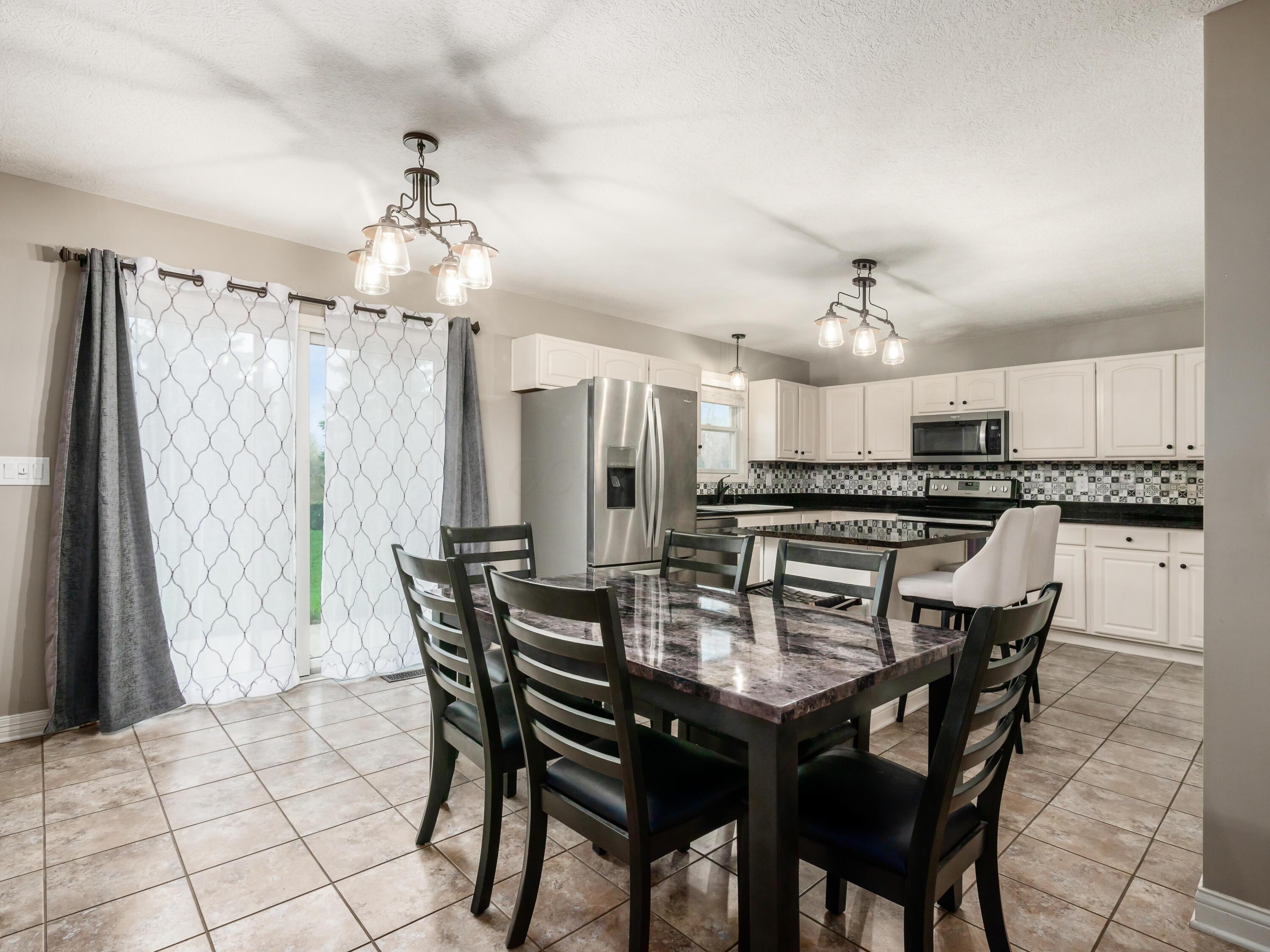 3853 Snowshoe Avenue, Grove City, Ohio image 19