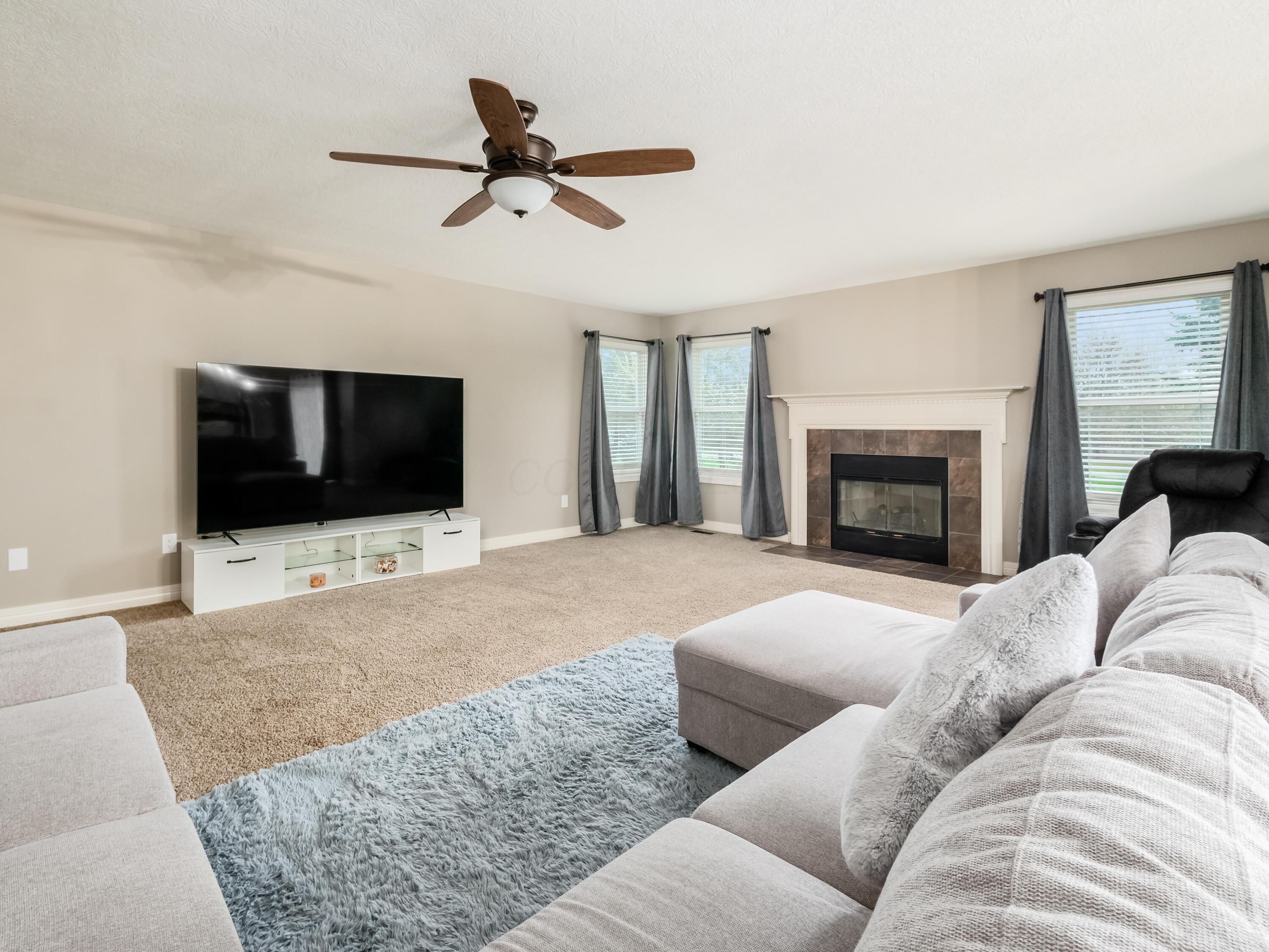 3853 Snowshoe Avenue, Grove City, Ohio image 24