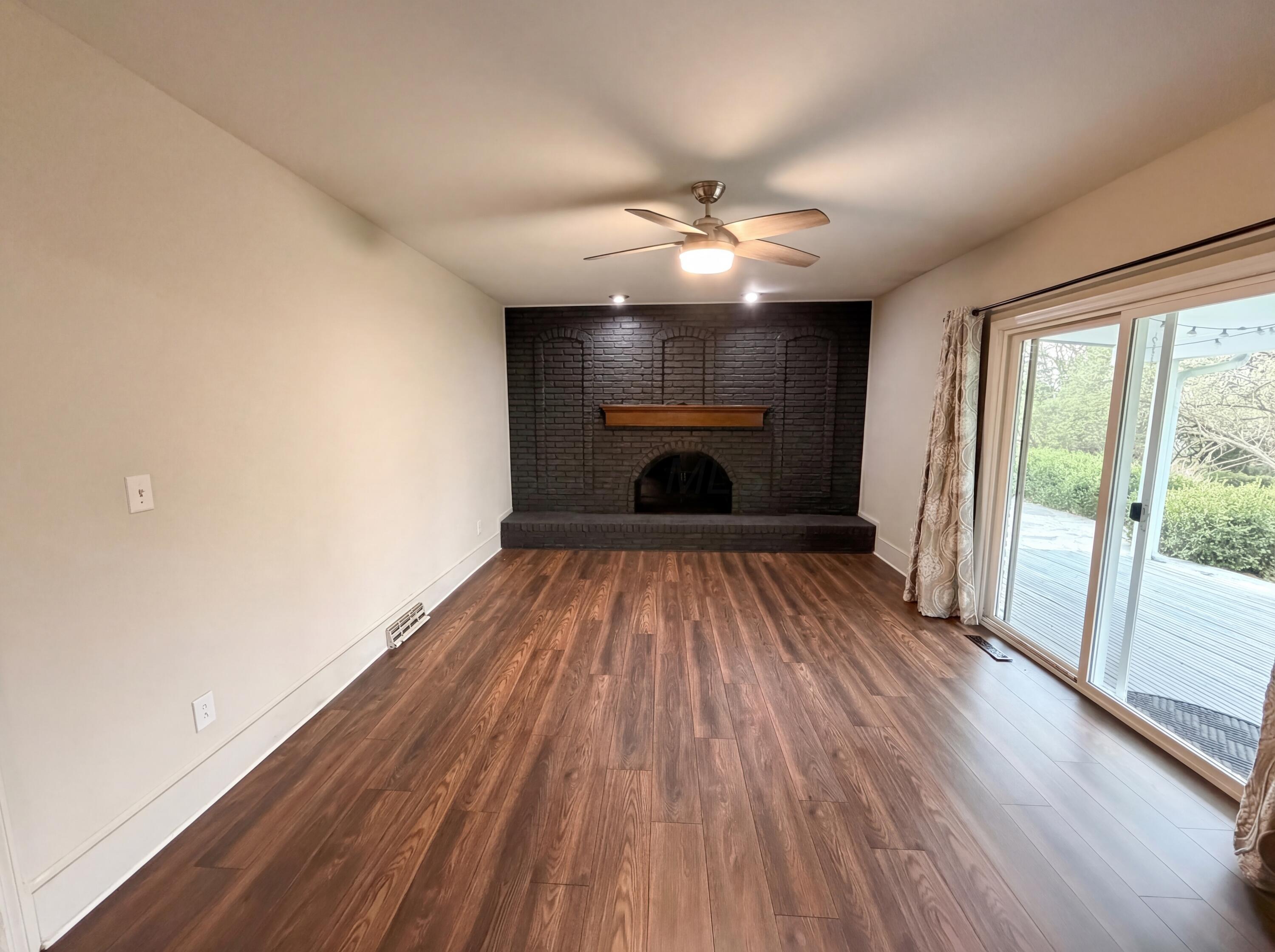 1289 Clubview Boulevard S